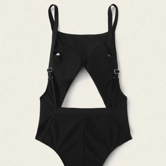 Zipper front cut-out one piece swim suit - Picture 2 of 3